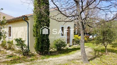 Maison - 270 m² - 9 pièces