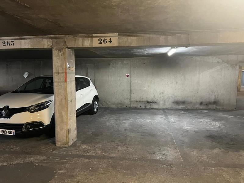 Parking - 14 m²
