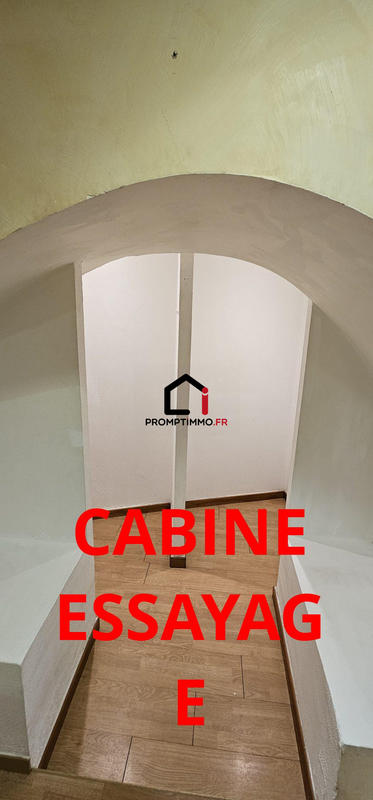 Fonds de commerce - Magasins - 92 m²