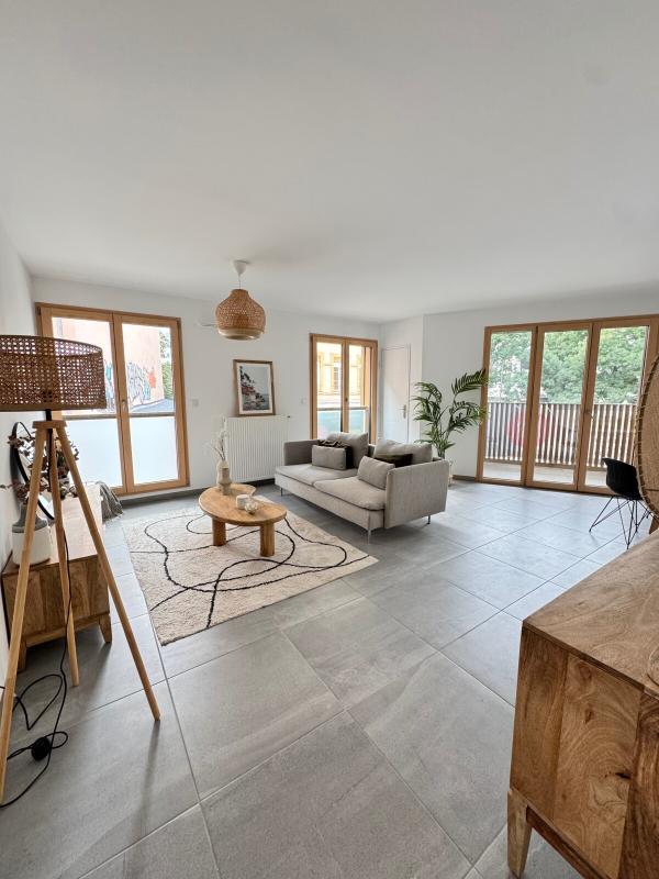 Appartement - 85 m² - 4 pièces