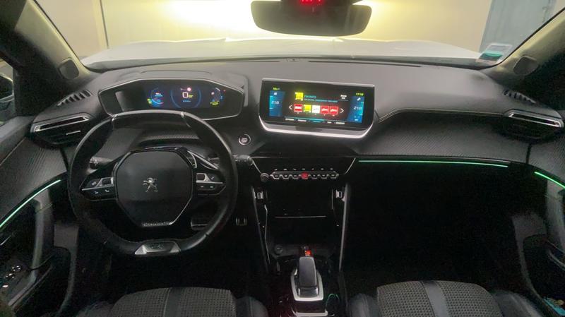 Peugeot 2008 136 100 kWh Gt