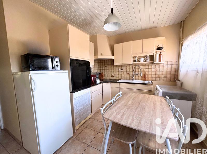 Appartement - 93 m² - 5 pièces