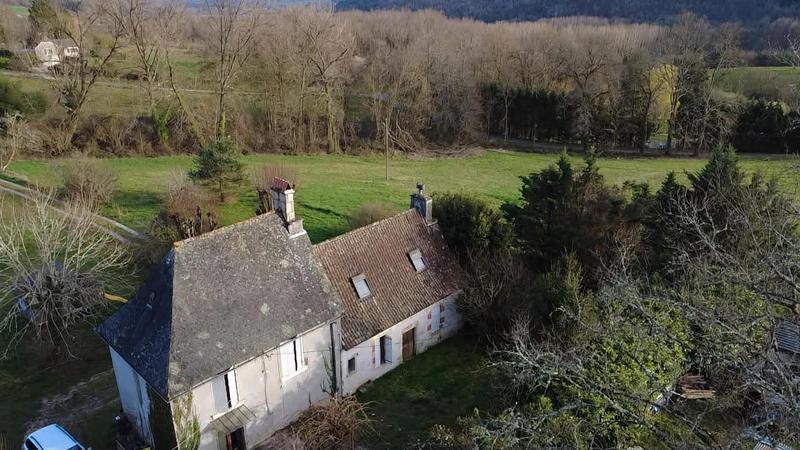 Maison - 121 m² - 8 pièces