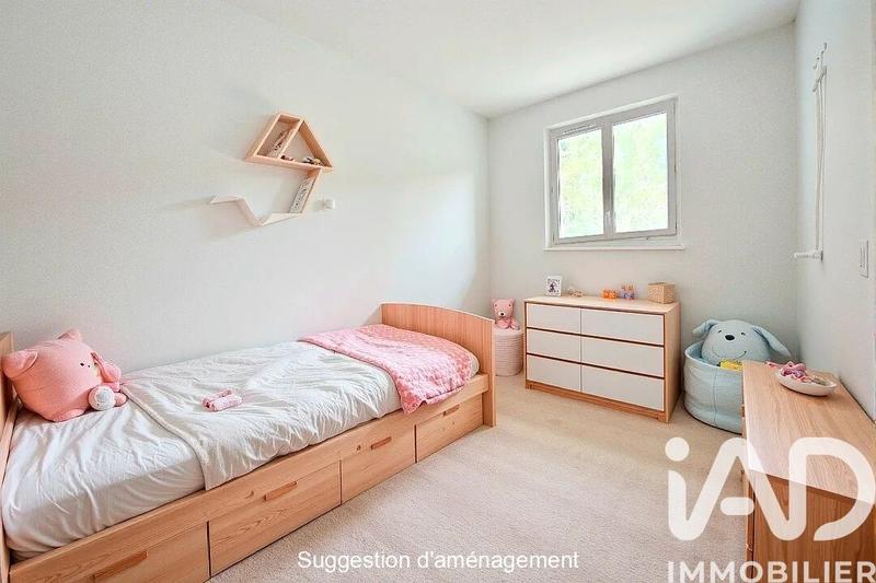 Maison - 93 m² - 4 pièces