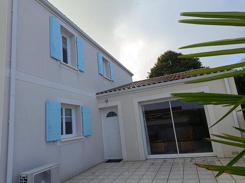 Maison - 104 m² - 4 pièces