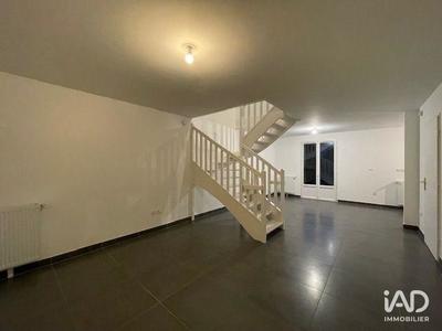 Maison - 96 m² - 5 pièces