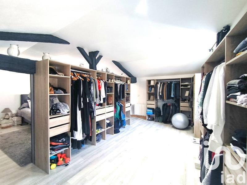 Maison - 326 m² - 9 pièces