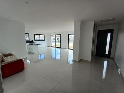 Villa - 121 m² - 4 pièces