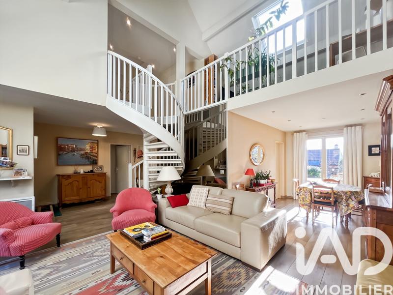 Maison - 115 m² - 7 pièces