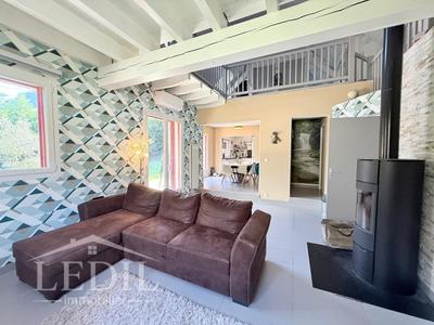 Maison d'architecte - 140 m² - 4 pièces