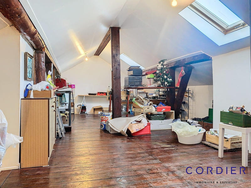 Appartement - 111 m² - 4 pièces