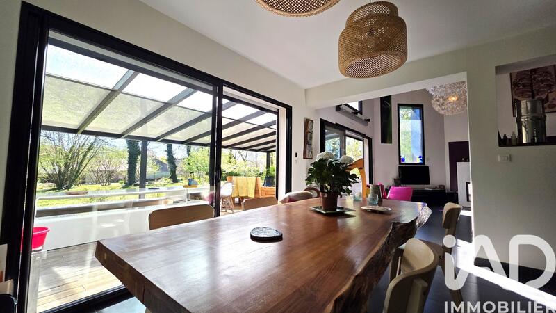 Maison de maîtres - 212 m² - 7 pièces