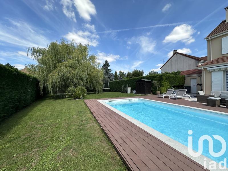 Maison - 147 m² - 8 pièces