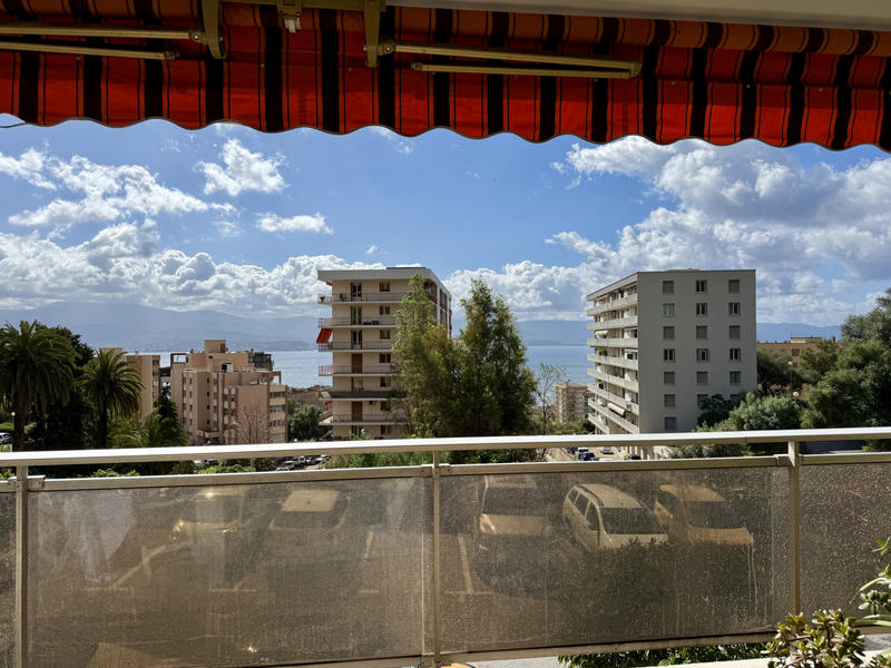 Appartement - 108 m² - 4 pièces