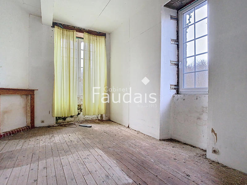 Propriété - 300 m² - 20 pièces