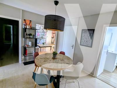 Appartement - 117 m² - 6 pièces