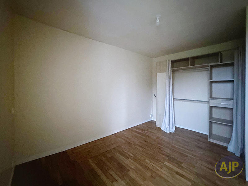 Maison - 83 m² - 4 pièces