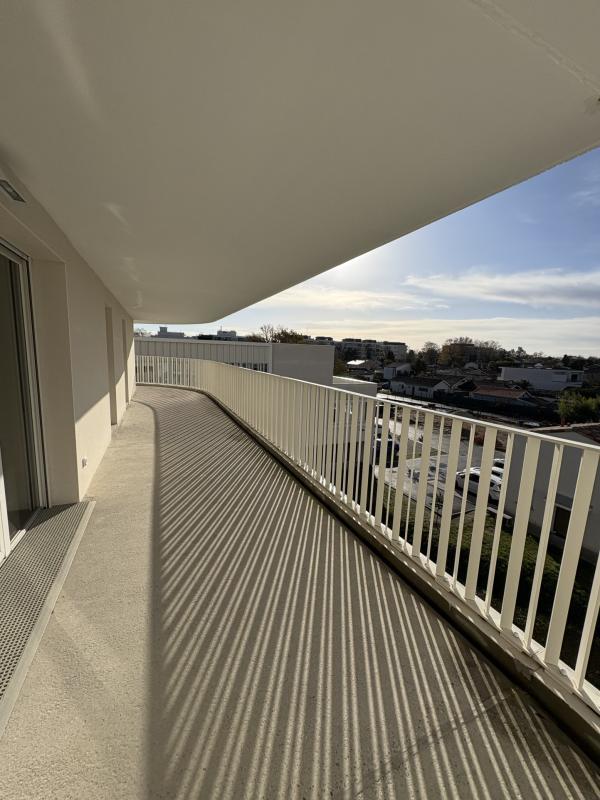 Appartement - 101 m² - 5 pièces