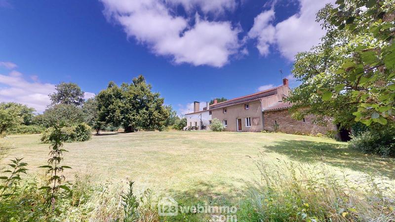 Maison - 286 m² - 11 pièces