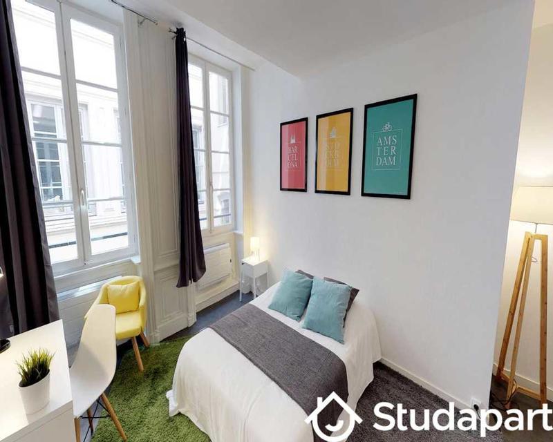 Chambre - 90 m² - 1 pièce