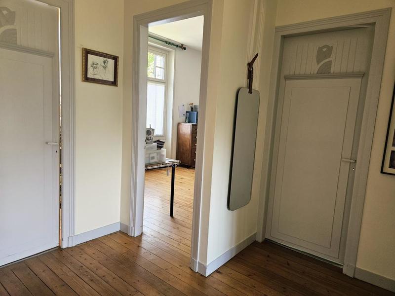 Maison - 210 m² - 8 pièces