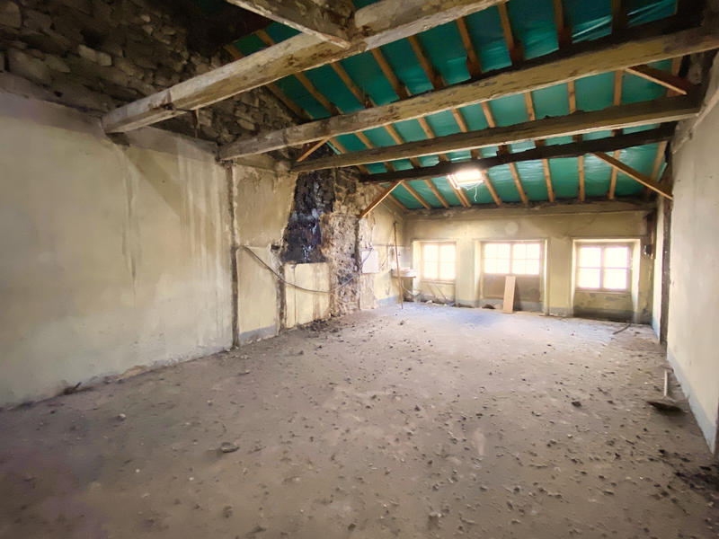 Appartement - 100 m² - 5 pièces