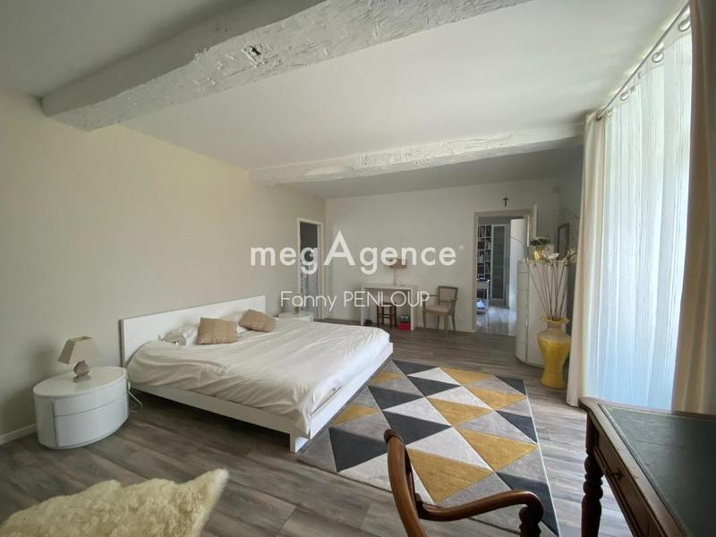 Maison en pierre - 288 m² - 8 pièces