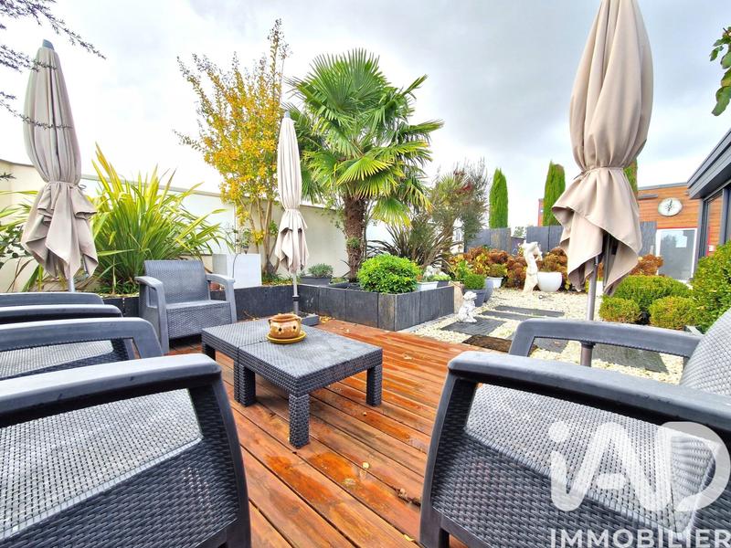 Maison - 208 m² - 5 pièces