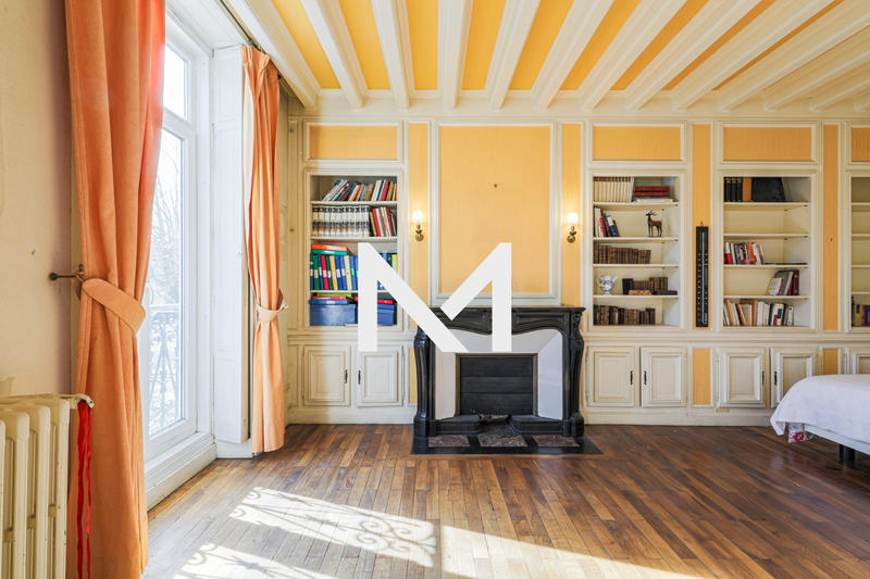 Appartement - 191 m² - 7 pièces