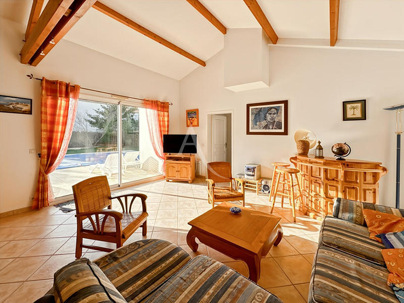 Maison - 99 m² - 4 pièces