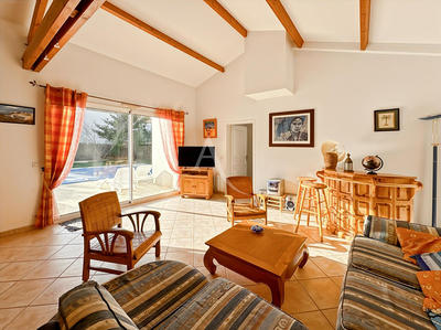 Maison - 99 m² - 4 pièces