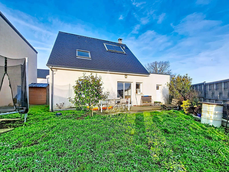 Maison - 98 m² - 6 pièces