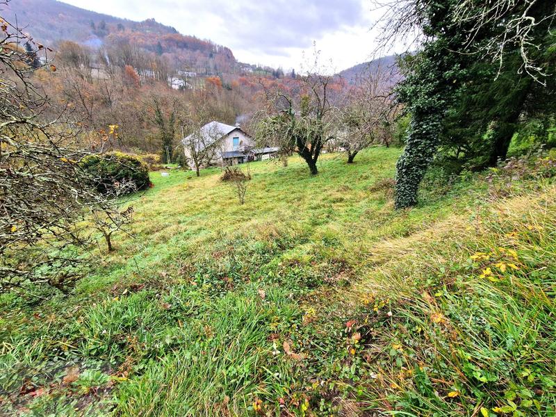 Terrain constructible - 940 m²