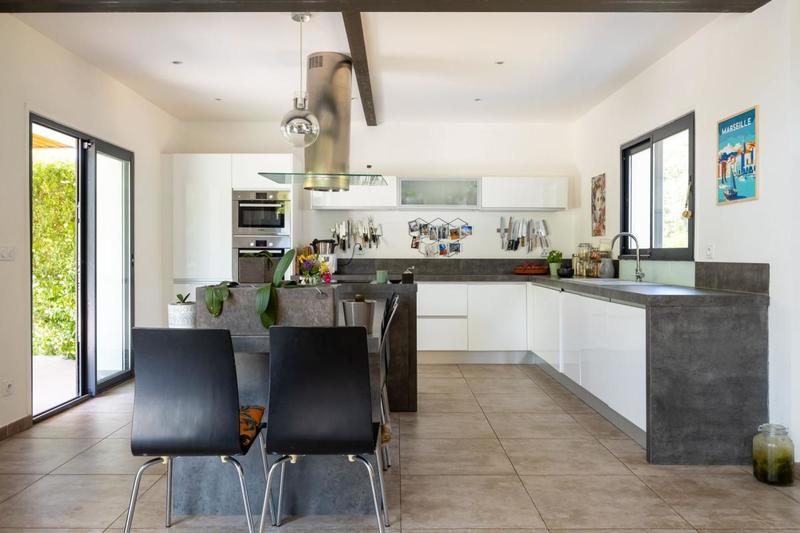 Villa - 235 m² - 2 pièces