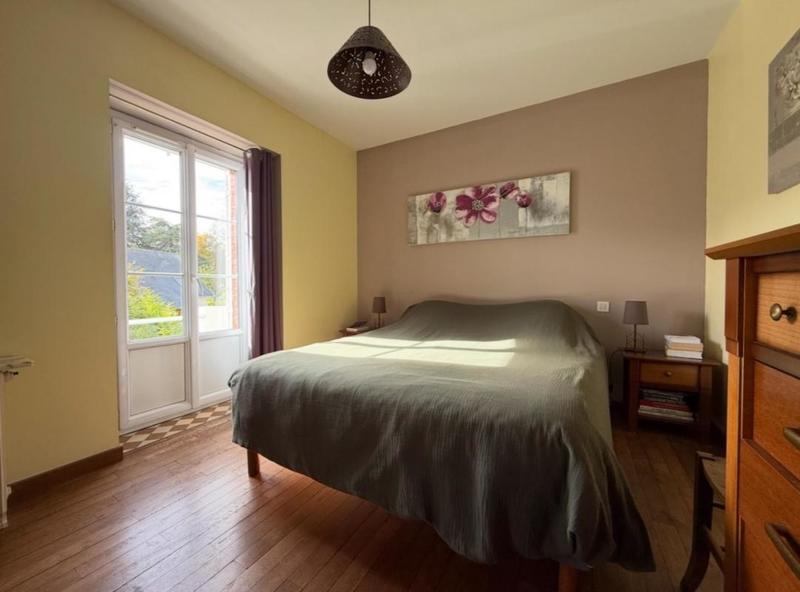 Maison - 153 m² - 8 pièces