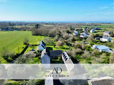 Maison - 230 m² - 7 pièces