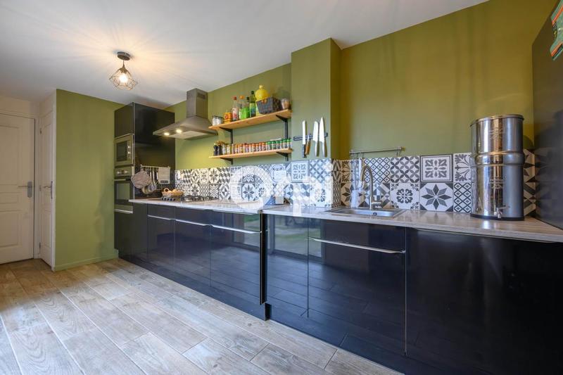 Maison - 95 m² - 4 pièces