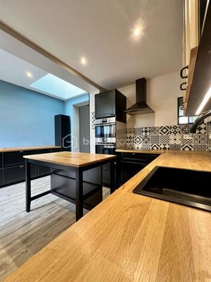 Maison - 105 m² - 5 pièces