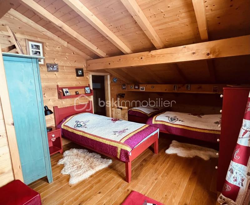 Châlet - 350 m² - 9 pièces