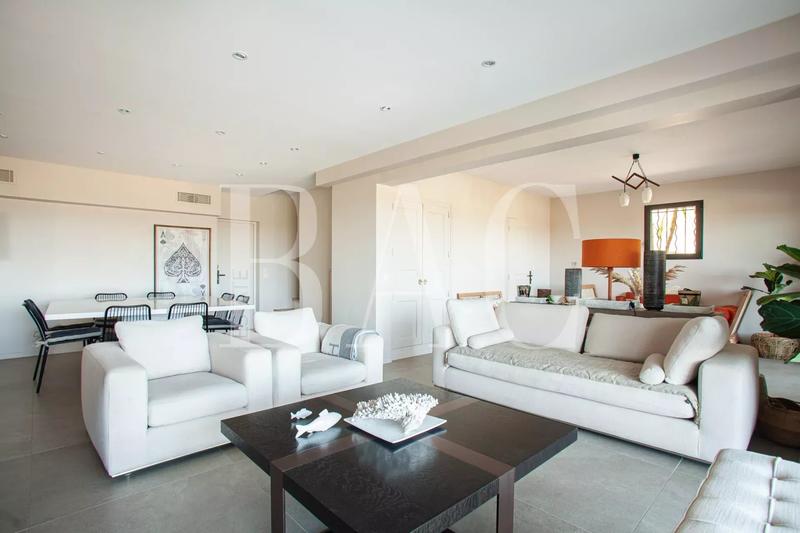 Villa - 180 m² - 5 pièces