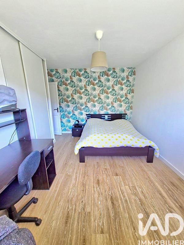 Maison - 240 m² - 7 pièces