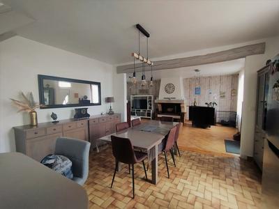 Maison - 127 m² - 7 pièces