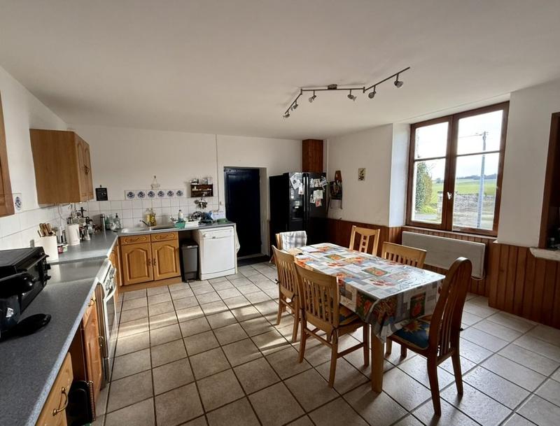 Maison - 254 m² - 10 pièces