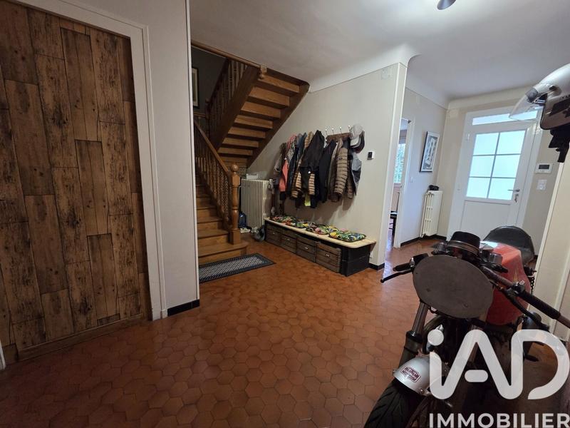 Maison - 203 m² - 7 pièces