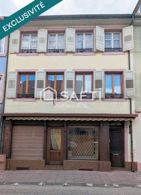 Maison - 275 m² - 9 pièces