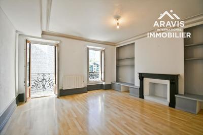 Appartement - 78 m² - 2 pièces