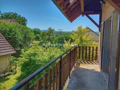 Maison - 243 m² - 8 pièces