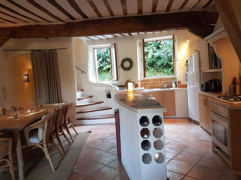 Maison - 143 m² - 7 pièces