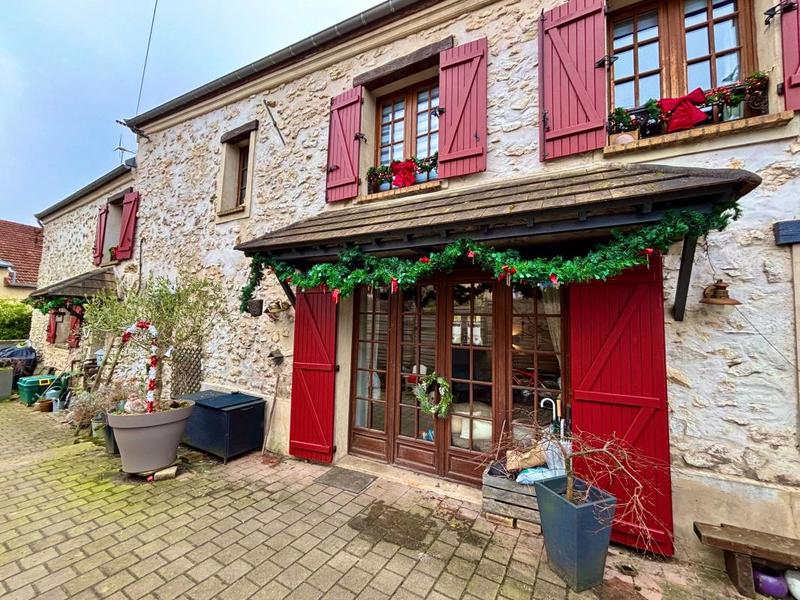 Maison - 200 m² - 7 pièces