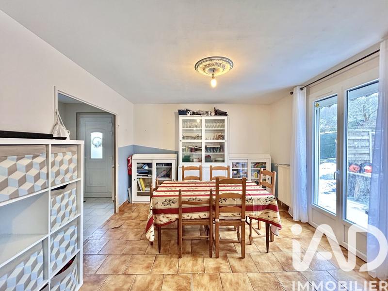 Maison - 95 m² - 4 pièces